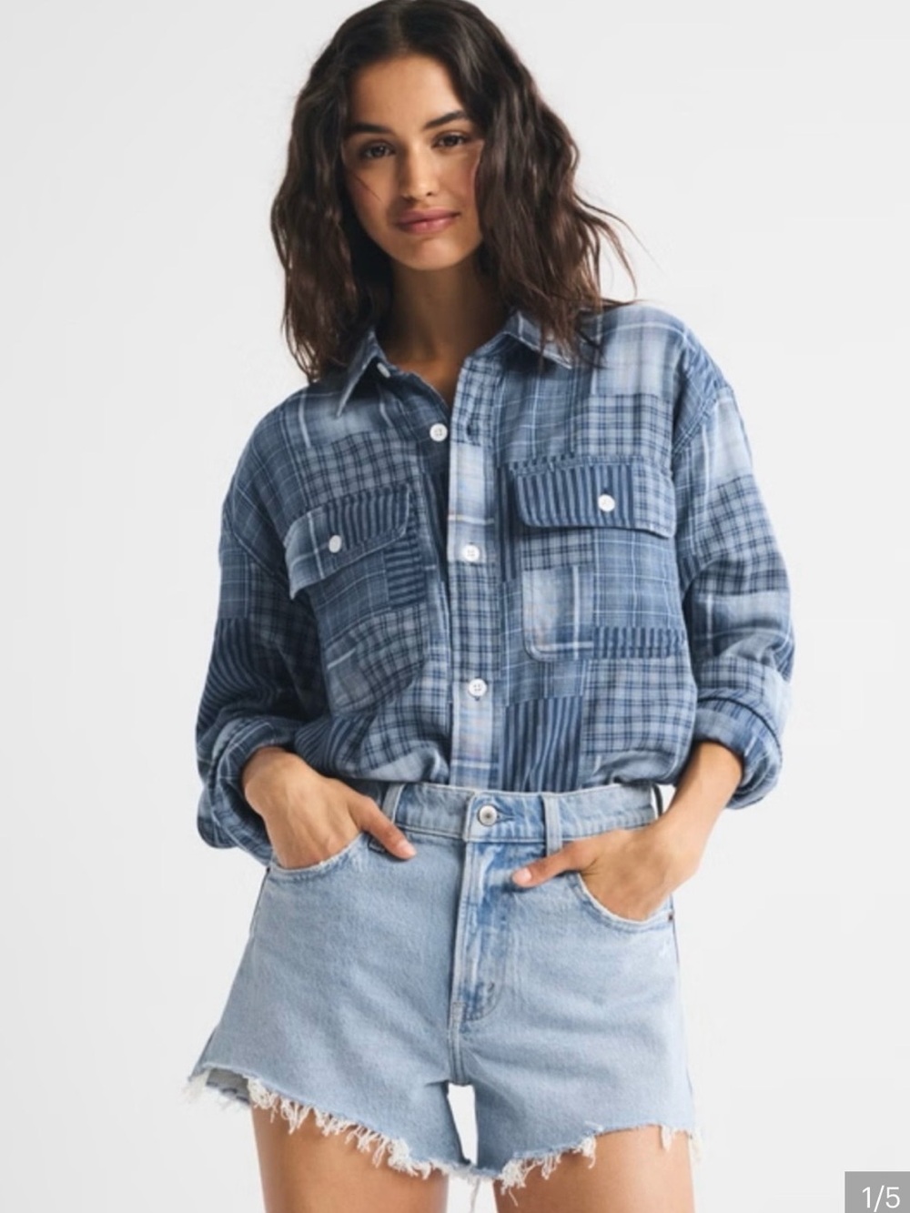 Abercrombie & Fitch Light Wash 90s Jean Shorts